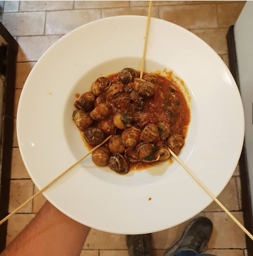 Lumache al sugo di pomodoro